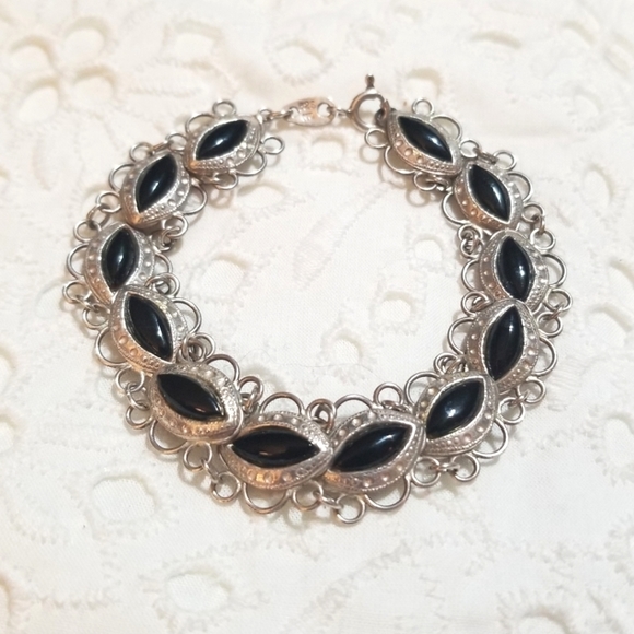 VINTAGE Sterling Filigree Onyx Bracelet - Picture 2 of 6